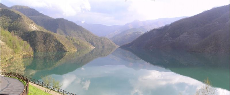 Il lago di Ridracoli
